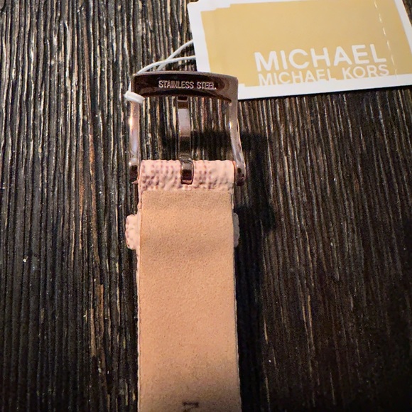 MK Watch - Picture 7 of 12